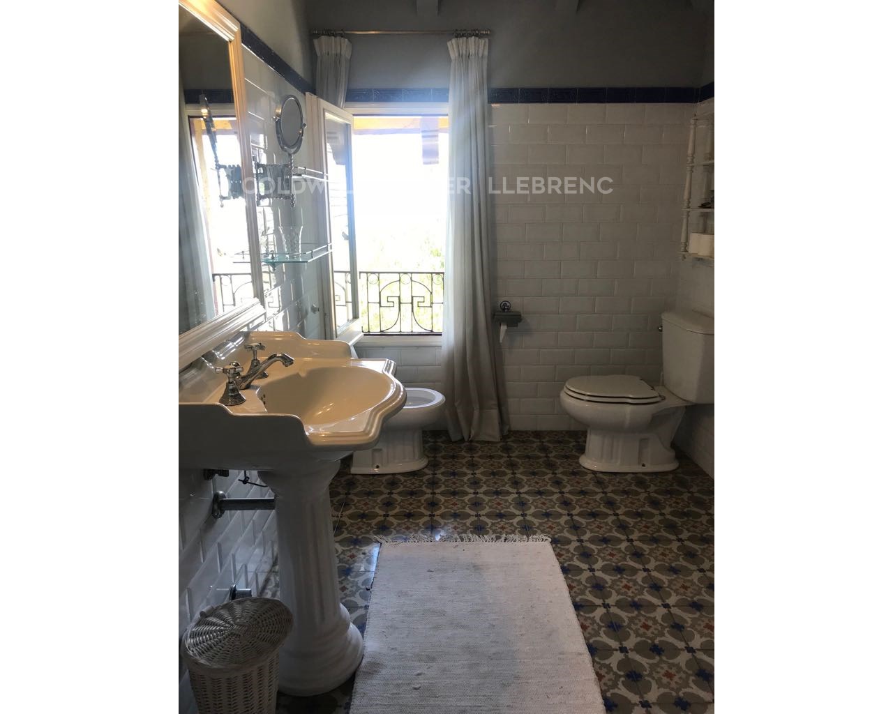 Barcelona, Barcelona, Sarri? - Sant Gervasi, Vallv, Barcelona, Catalonia, ES, 10 Bedrooms Bedrooms, ,8 BathroomsBathrooms,Residential,For Sale,Barcelona, Barcelona, Sarri? - Sant Gervasi, Vallv,1612696