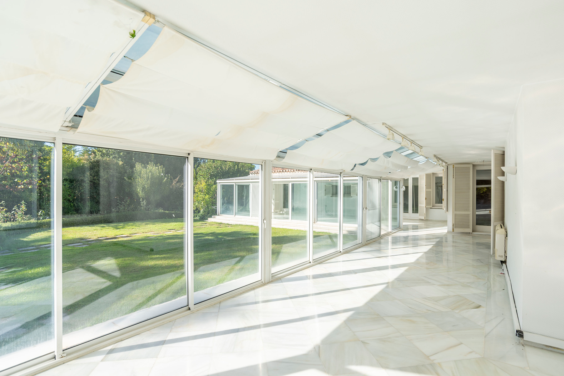  A residence with extraordinary transformation potential in La Florida - 物件實景