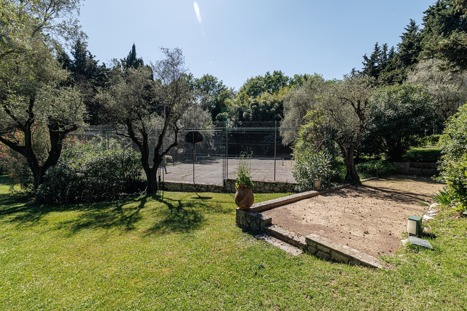  Vence, renovated 18th century estate for sale with one hectare of landscaped gr… - 物件實景