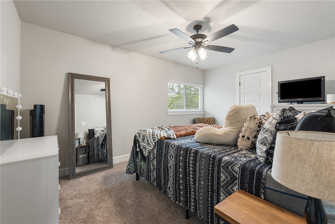 College Station, Texas, 77845, United States, 4 Bedrooms Bedrooms, ,3 BathroomsBathrooms,Residential,For Sale,1976837