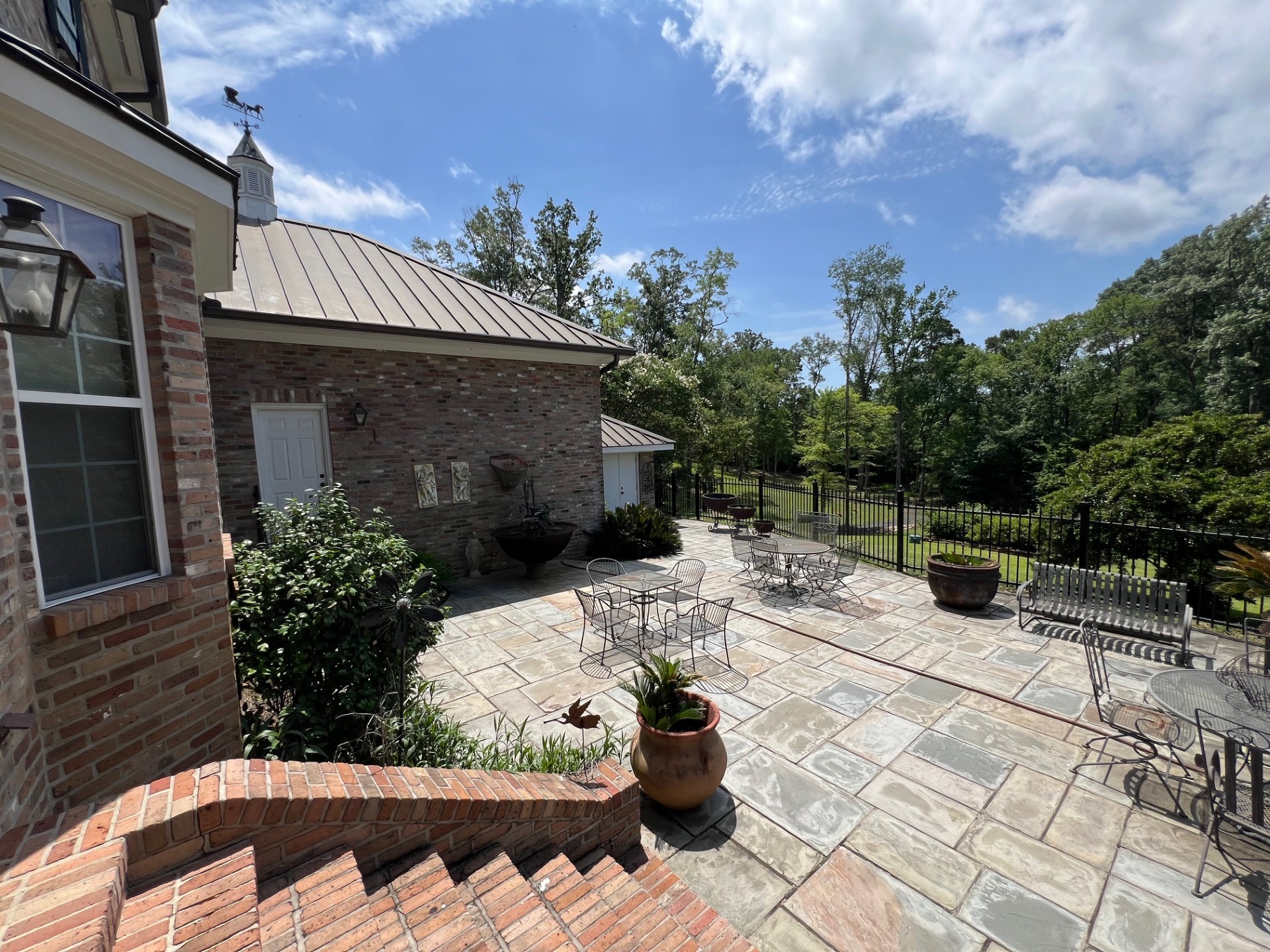Many, Louisiana, 71449, United States, 4 Bedrooms Bedrooms, ,4 BathroomsBathrooms,Residential,For Sale,1836155