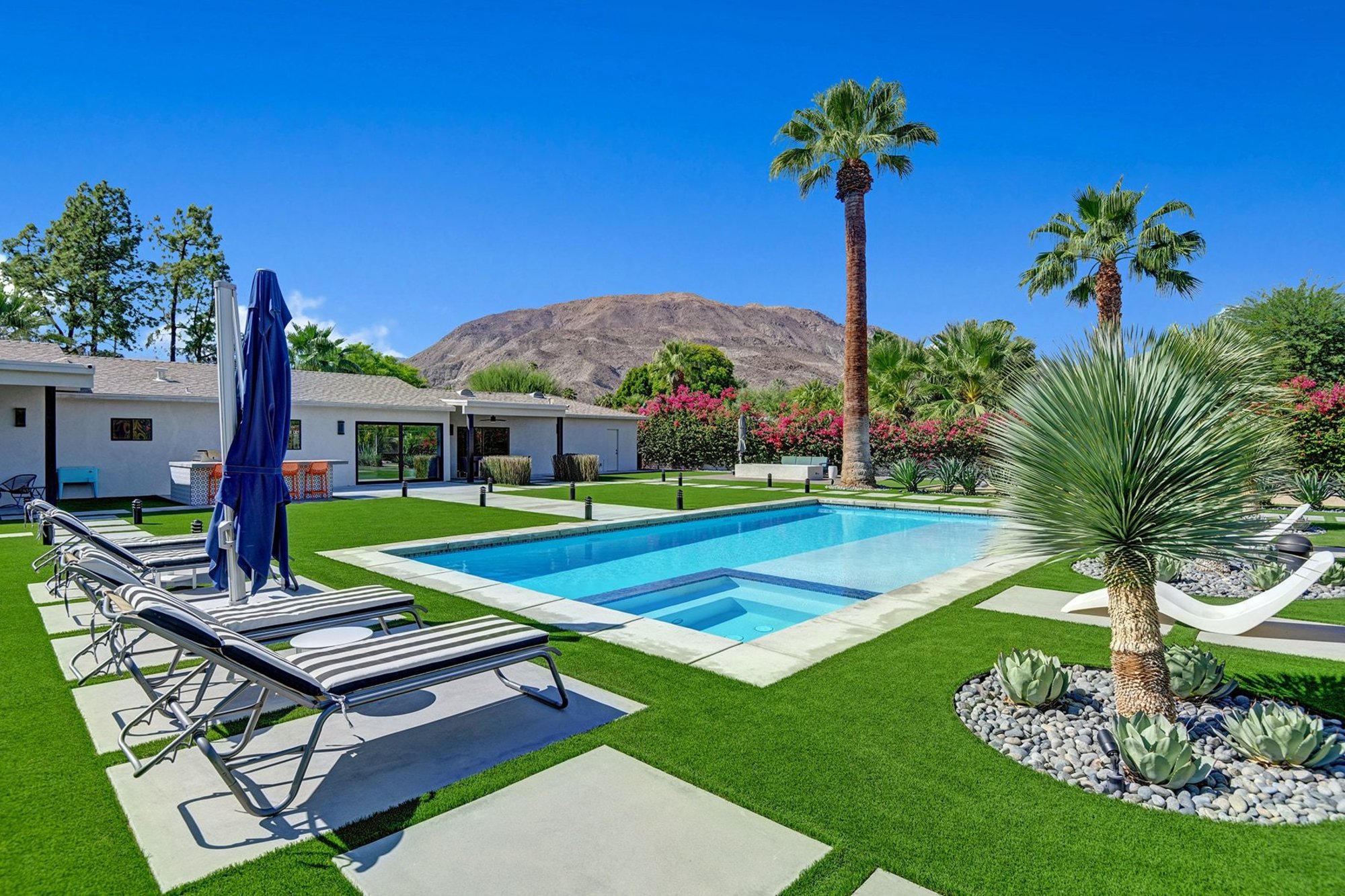  Rancho Mirage Reimagined Mid-Century Retreat an Expansive .43-Acre Lot - 物件實景