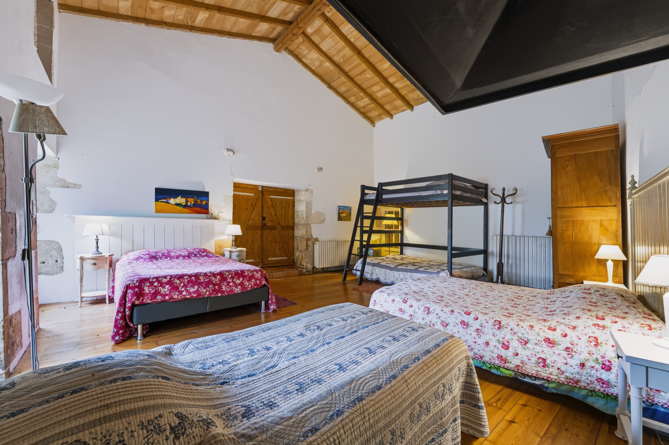  The privilege of a centuries-old estate, the elegance of a refined way of life,… - 物件實景
