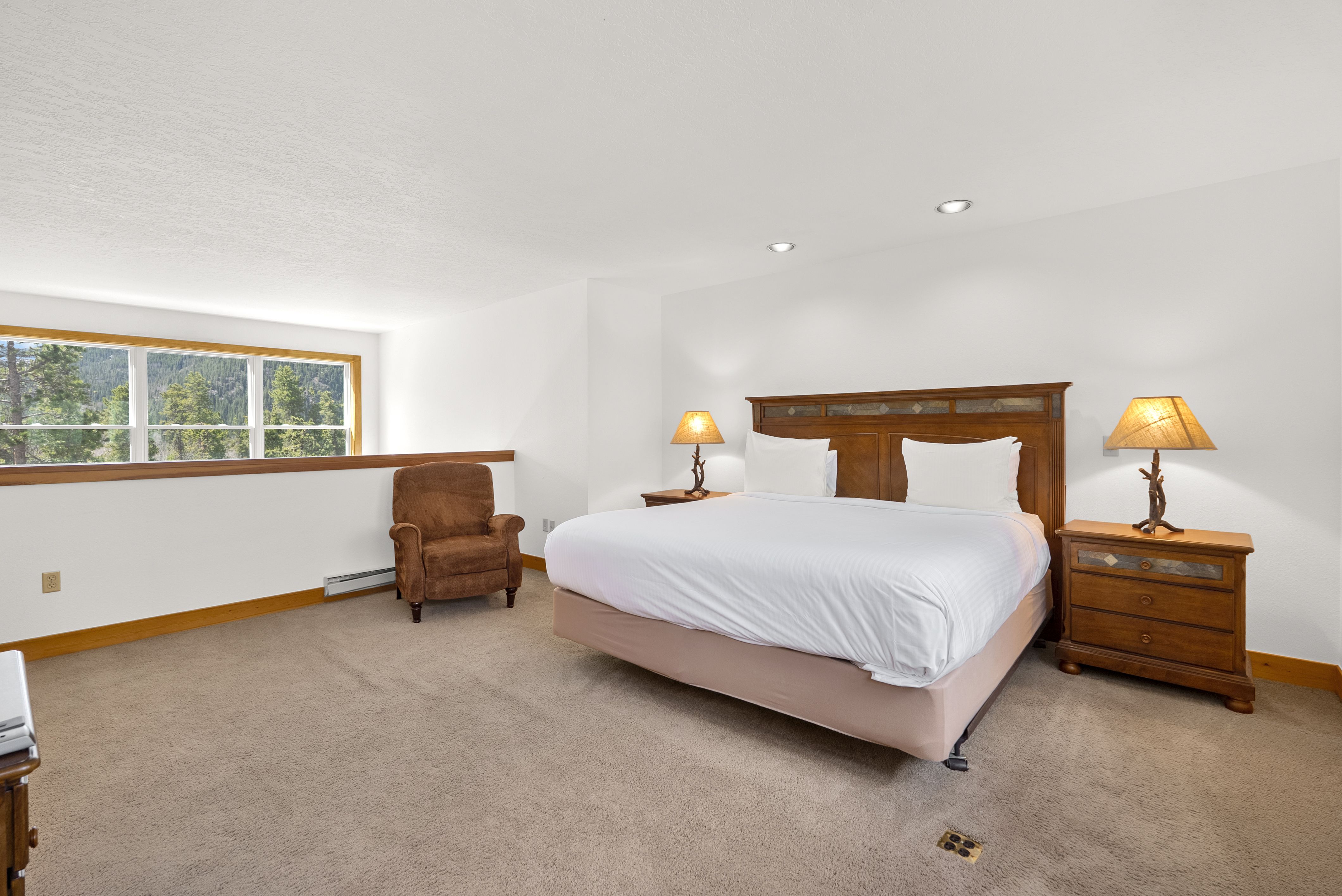  A Spacious and Light-filled Mountain Retreat - 物件實景