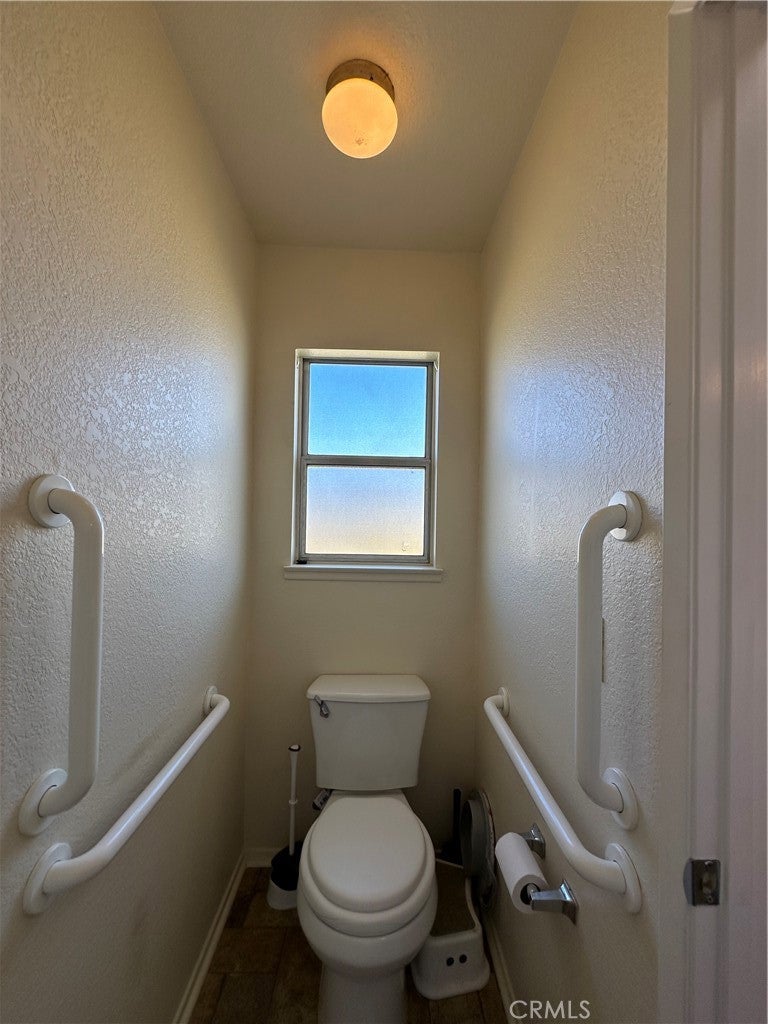 Palmdale, California, 93550, United States, 4 Bedrooms Bedrooms, ,2 BathroomsBathrooms,Residential,For Sale,2005550