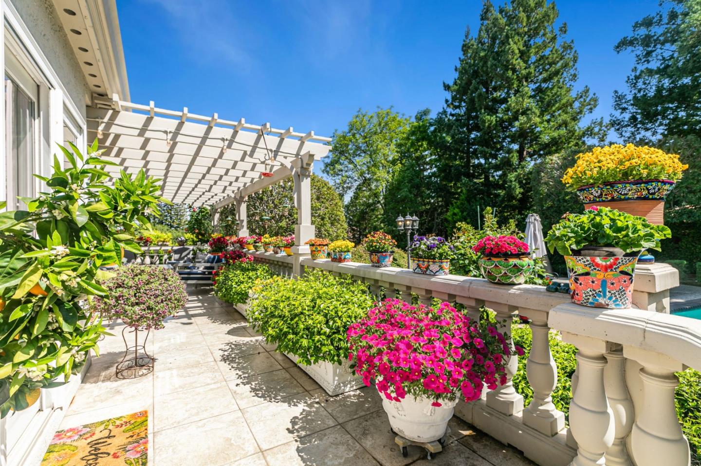Saratoga, California, 95070, United States, 5 Bedrooms Bedrooms, ,6 BathroomsBathrooms,Residential,For Sale,1891032