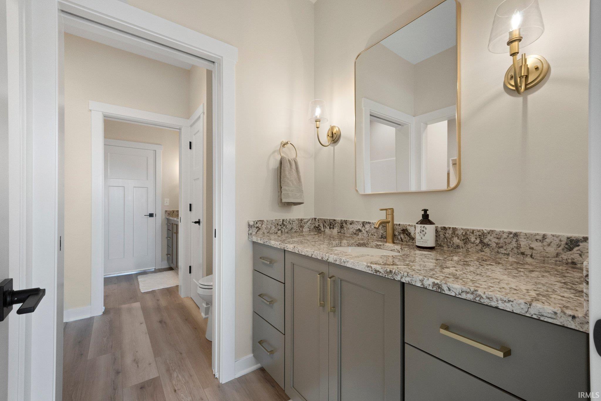 Fort Wayne, Indiana, 46845, United States, 5 Bedrooms Bedrooms, ,4 BathroomsBathrooms,Residential,For Sale,2001511