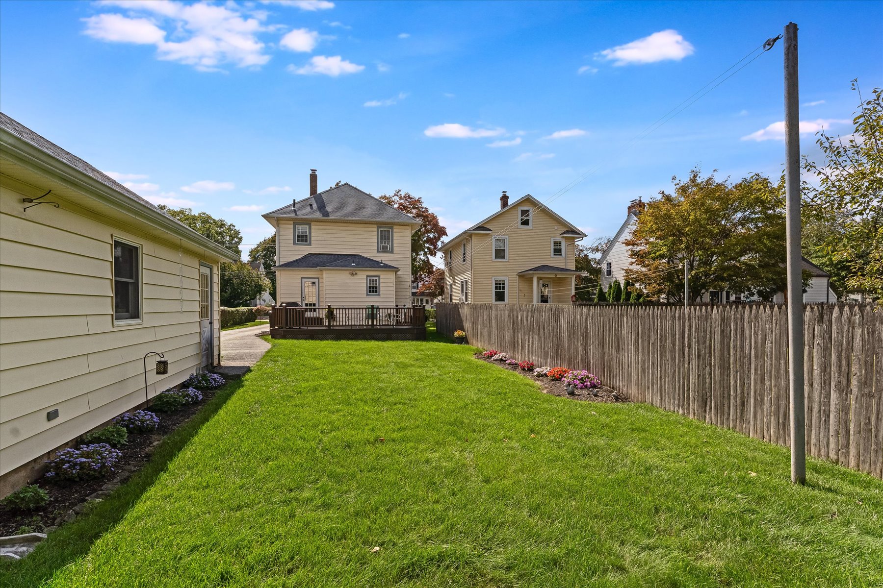  Meticulously Cared For Warm and Charming Turn-Key Home - 物件實景