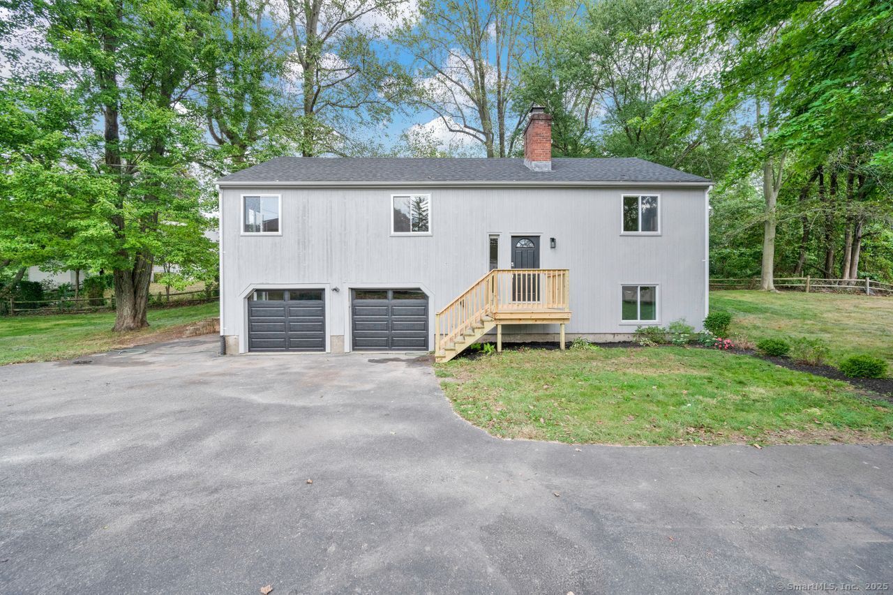 Milford, Connecticut, 06461, United States, 4 Bedrooms Bedrooms, ,3 BathroomsBathrooms,Residential,For Sale,1932741