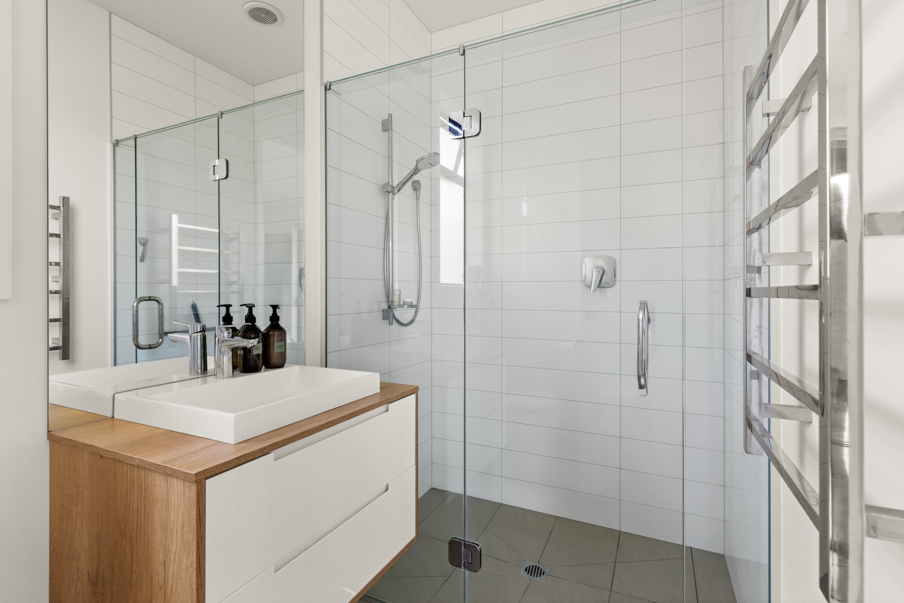  Taradale Executive Living with Apartment - 物件實景