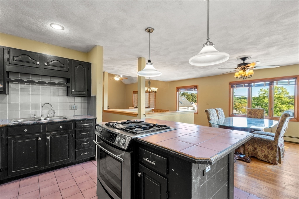 Saugus, Massachusetts, 01906, United States, 5 Bedrooms Bedrooms, ,3 BathroomsBathrooms,Residential,For Sale,1932176