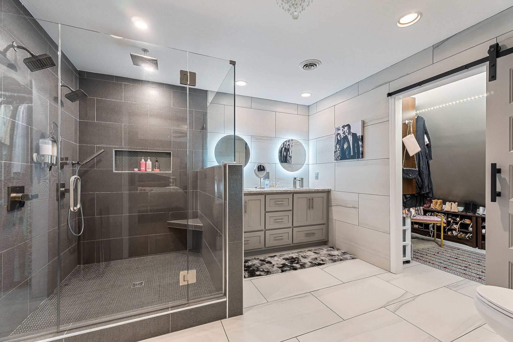 Smithville, Tennessee, 37166, United States, 1 Bedroom Bedrooms, ,4 BathroomsBathrooms,Residential,For Sale,2006606