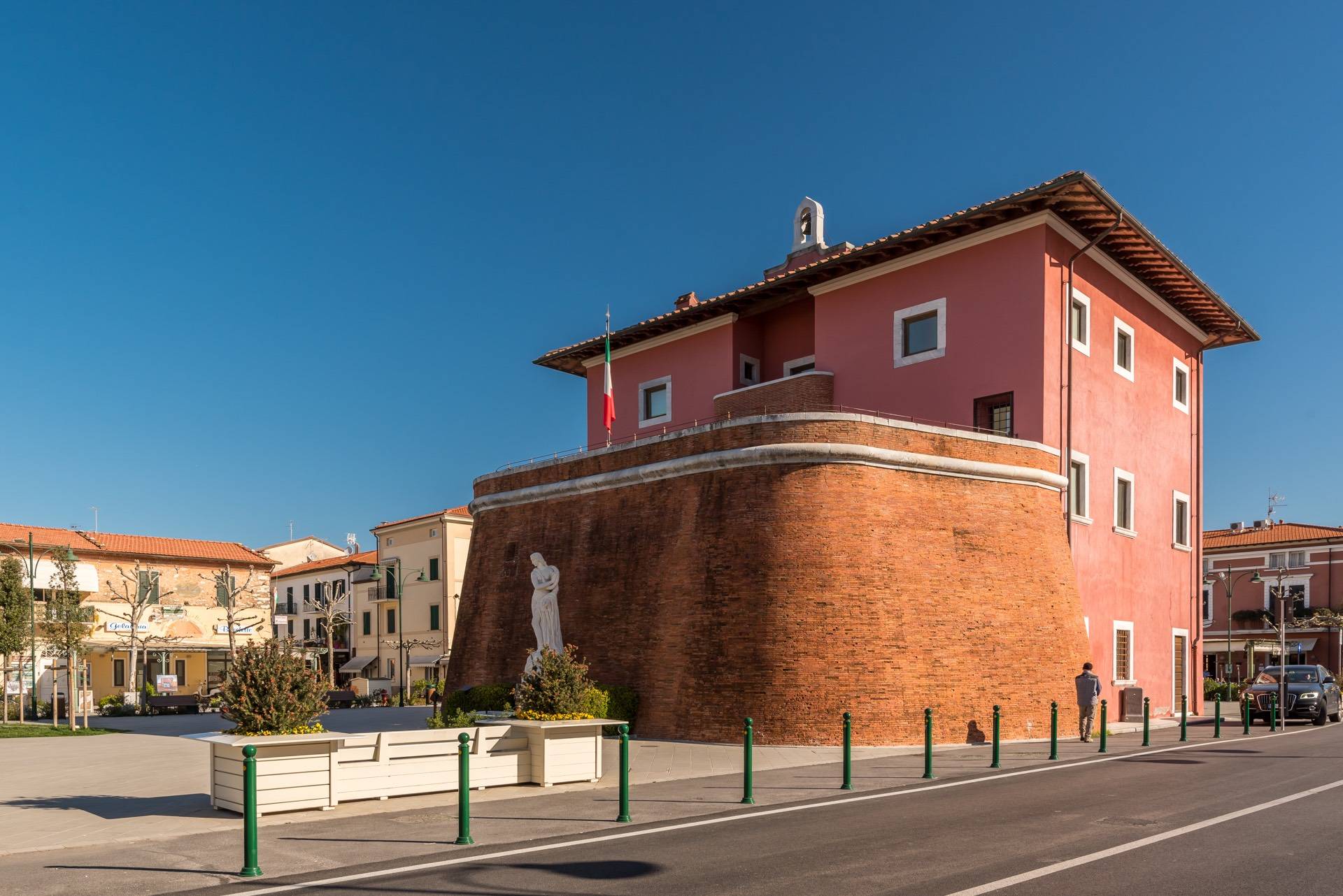 Forte dei Marmi, Lucca, 55042, IT, 6 Bedrooms Bedrooms, ,5 BathroomsBathrooms,Residential,For Sale,1776851