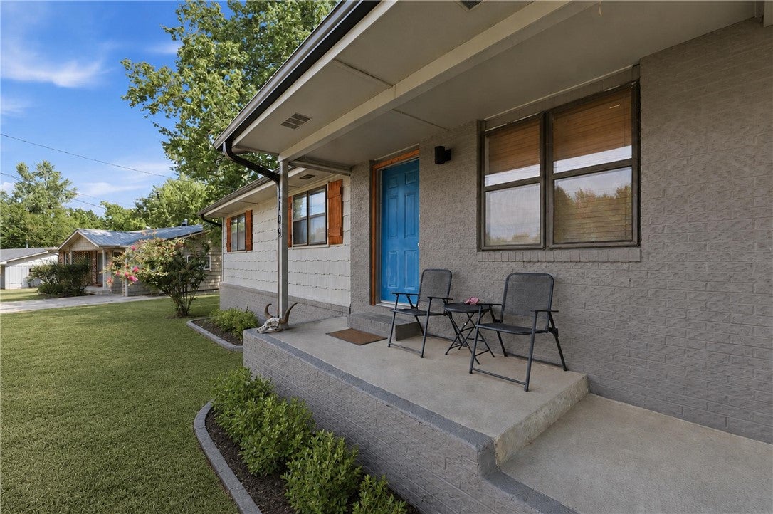 Royal Dr, Bentonville, AR 72712 #1