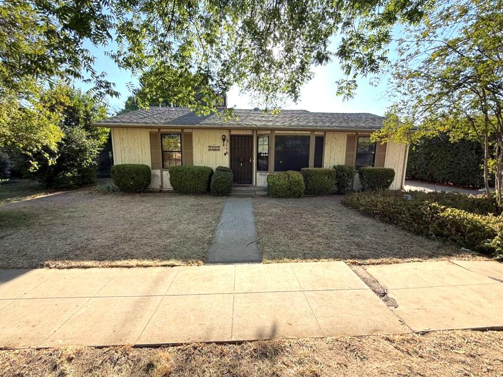 Arthur Ave, Fresno, CA 93705