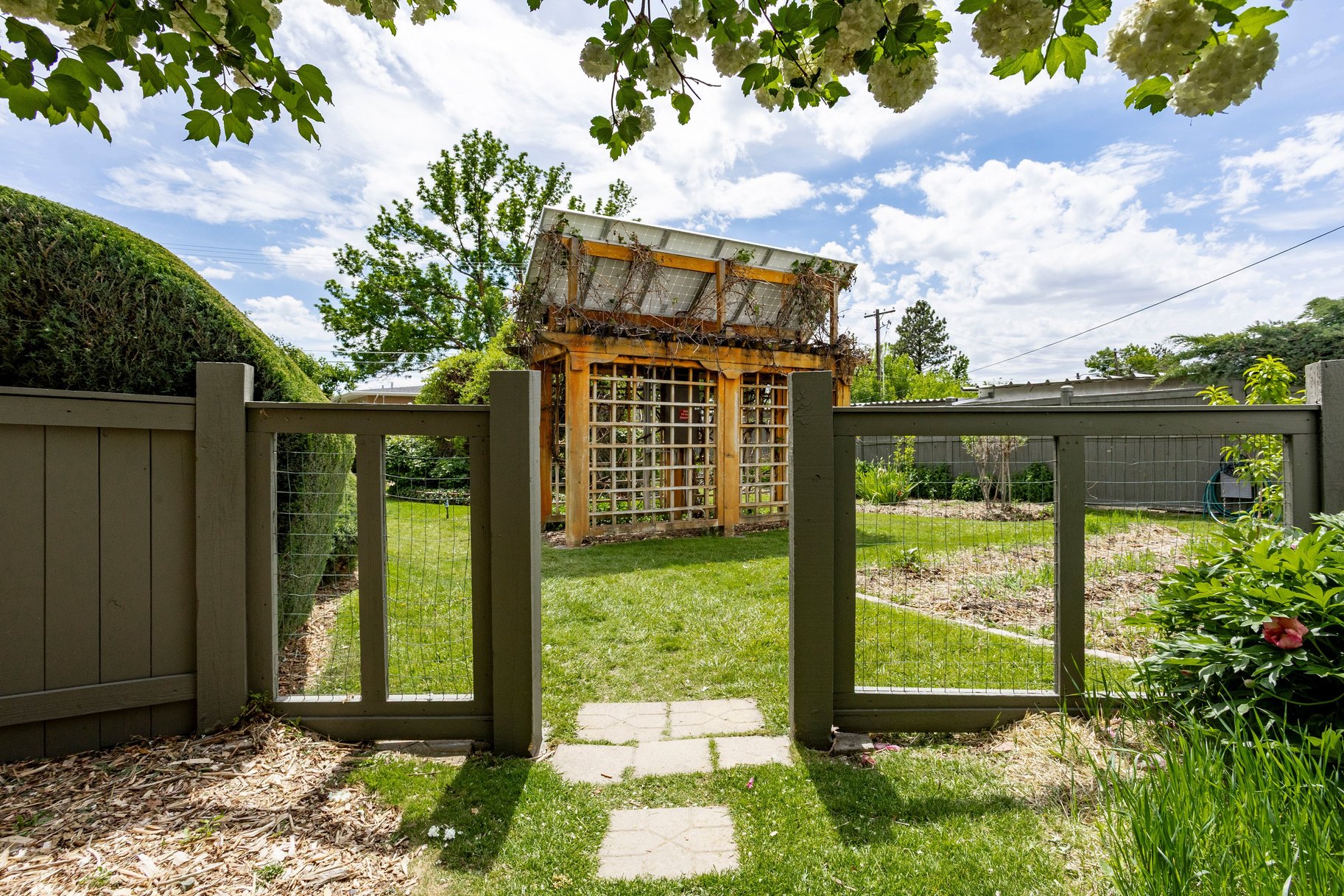  Multifamily Homestead in the Heart of Holladay - 物件實景
