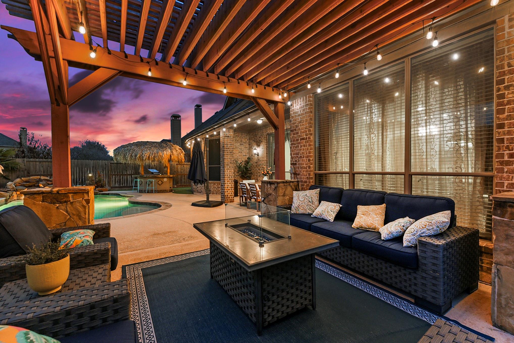 Katy, Texas, 77494, United States, 5 Bedrooms Bedrooms, ,4 BathroomsBathrooms,Residential,For Sale,2015284