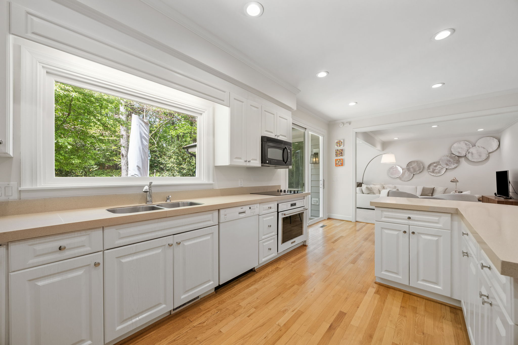  8 Sedgewood Road, Chapel Hill, NC 27514 - 物件實景