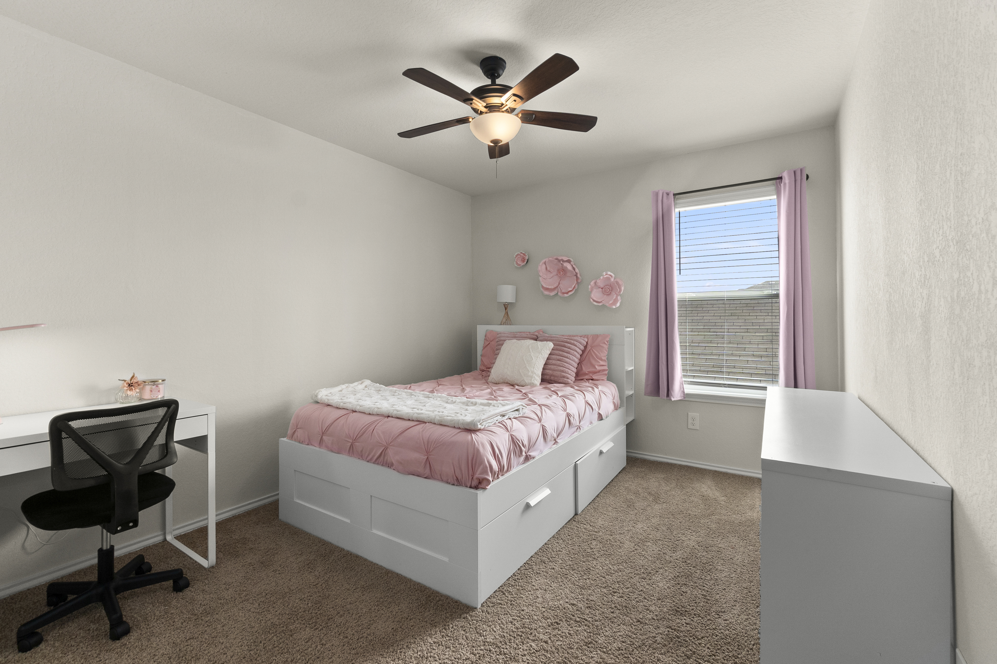  New Braunfels Living with a 2.99% Assumable VA Loan - 物件實景
