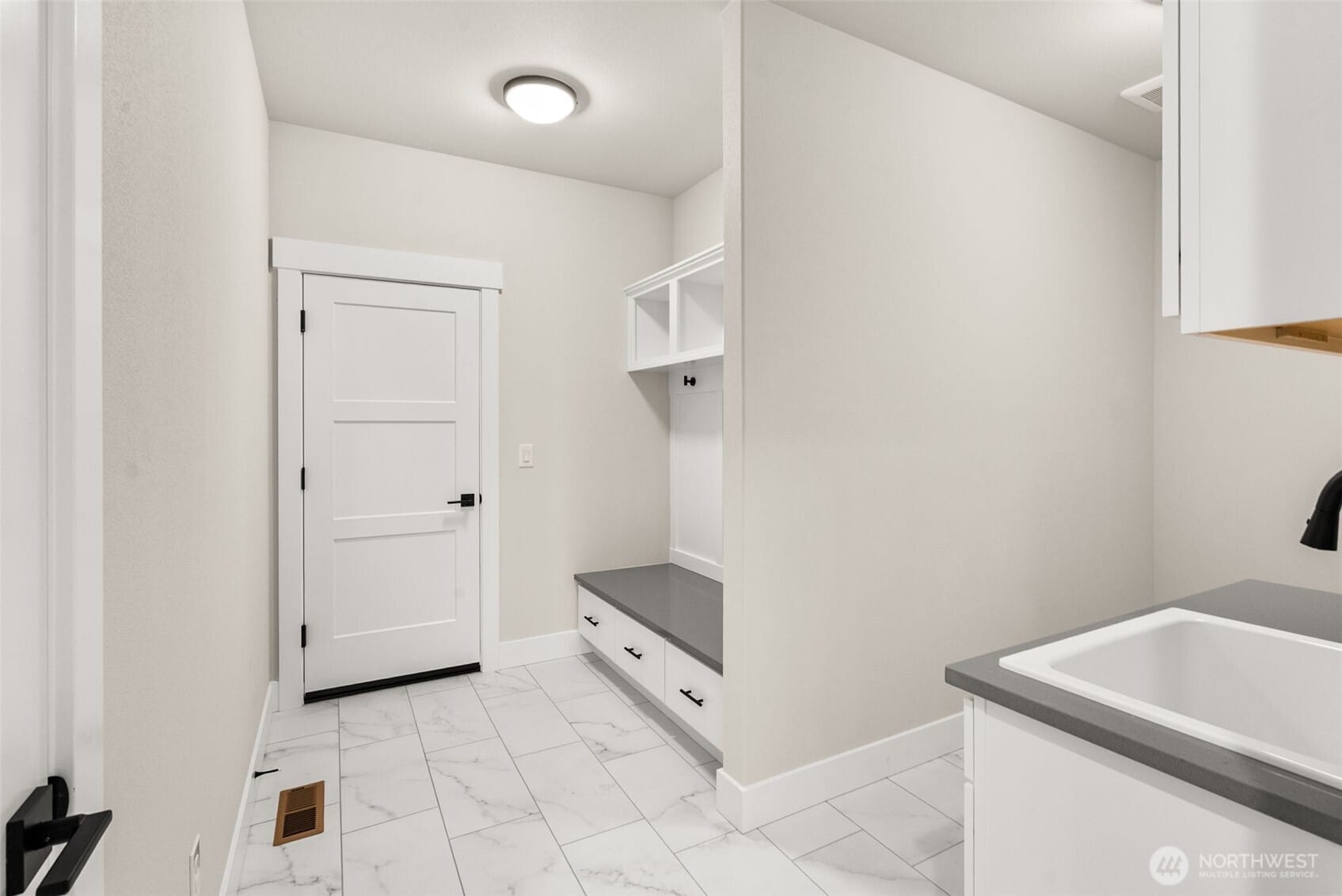 Olympia, Washington, 98502, United States, 4 Bedrooms Bedrooms, ,2 BathroomsBathrooms,Residential,For Sale,1848524