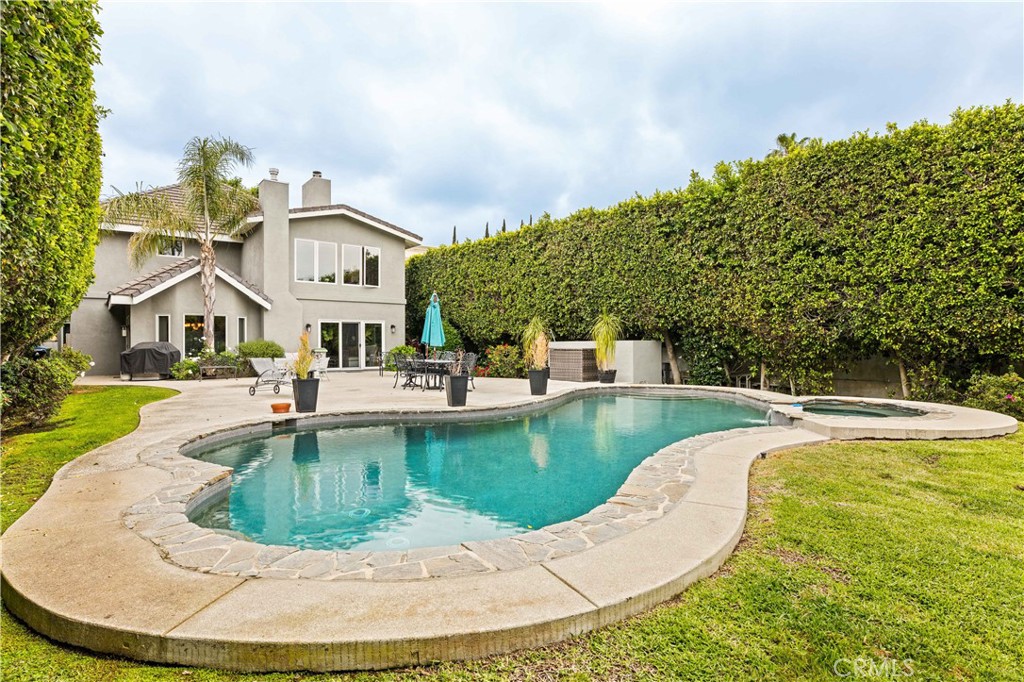 Encino, California, 91436, United States, 6 Bedrooms Bedrooms, ,7 BathroomsBathrooms,Residential,For Sale,1974550