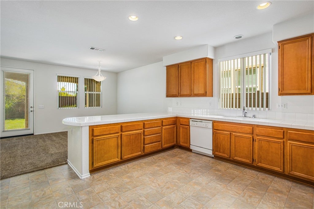 Beaumont, California, 92223, United States, 3 Bedrooms Bedrooms, ,3 BathroomsBathrooms,Residential,For Sale,1870698