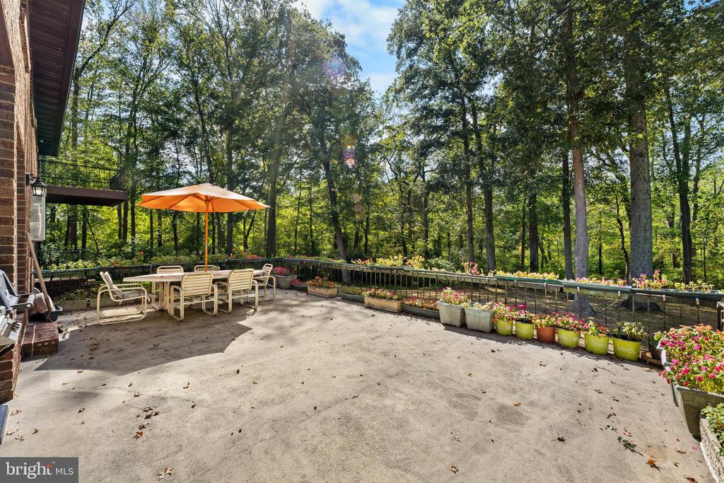 Hightstown, New Jersey, 08520, United States, 5 Bedrooms Bedrooms, ,4 BathroomsBathrooms,Residential,For Sale,1905744