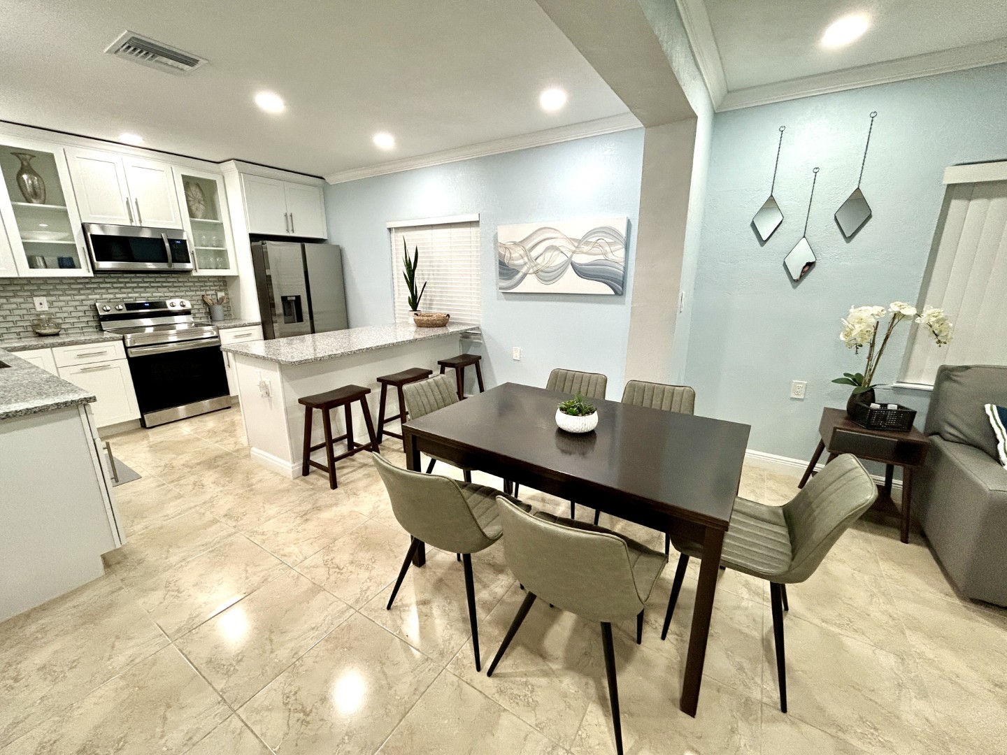 Indian Rocks Beach, Florida, 33785, United States, 4 Bedrooms Bedrooms, ,3 BathroomsBathrooms,Residential,For Sale,1989910