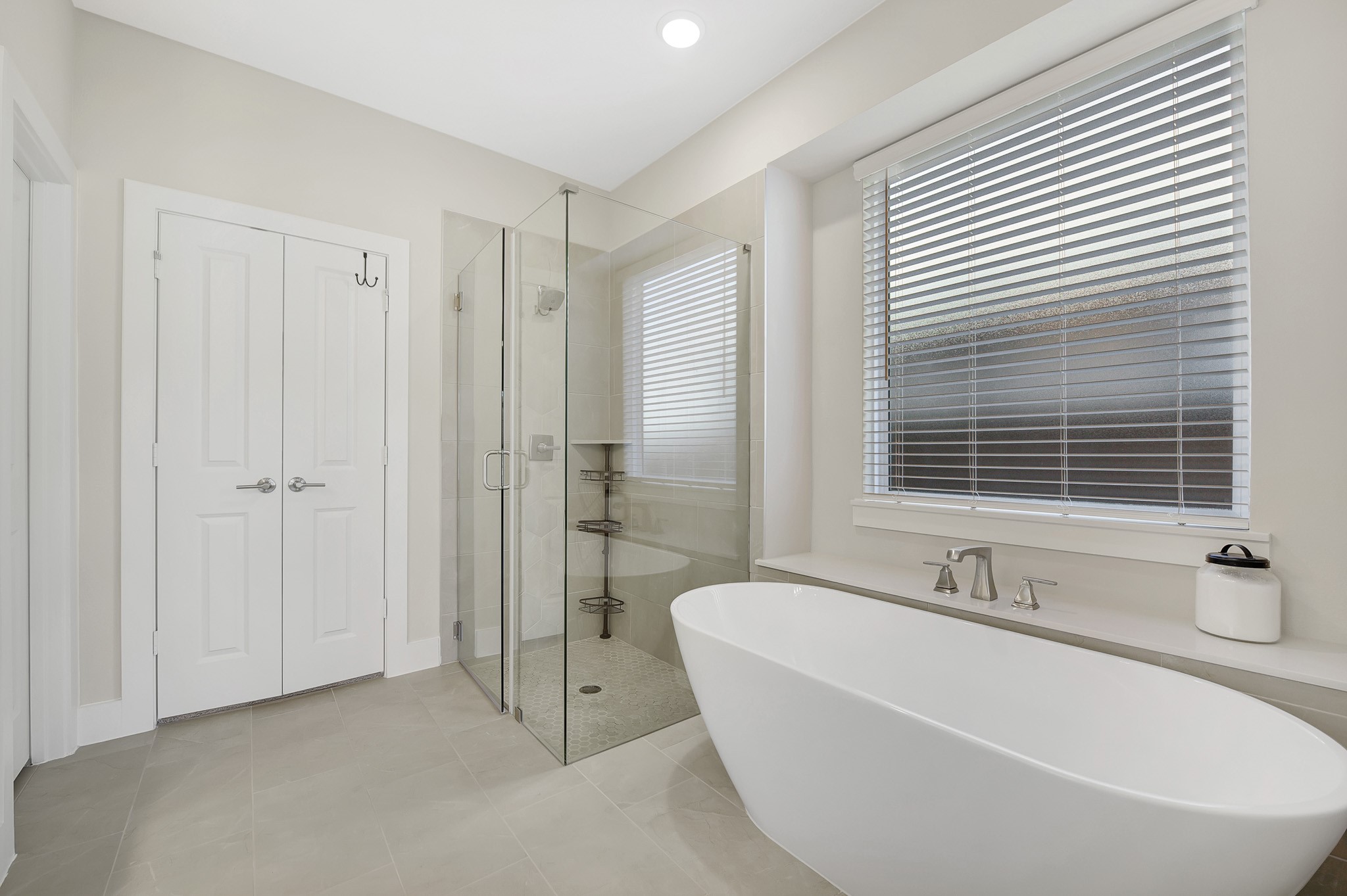 Mesquite, Texas, 75181, United States, 4 Bedrooms Bedrooms, ,3 BathroomsBathrooms,Residential,For Sale,1962301