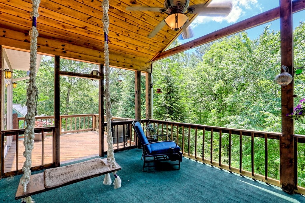 Blairsville, Georgia, 30512, United States, 4 Bedrooms Bedrooms, ,3 BathroomsBathrooms,Residential,For Sale,1827320