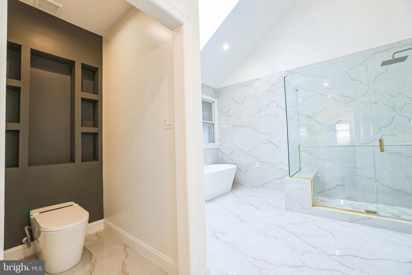 Doylestown, Pennsylvania, 18902, United States, 5 Bedrooms Bedrooms, ,4 BathroomsBathrooms,Residential,For Sale,1995567