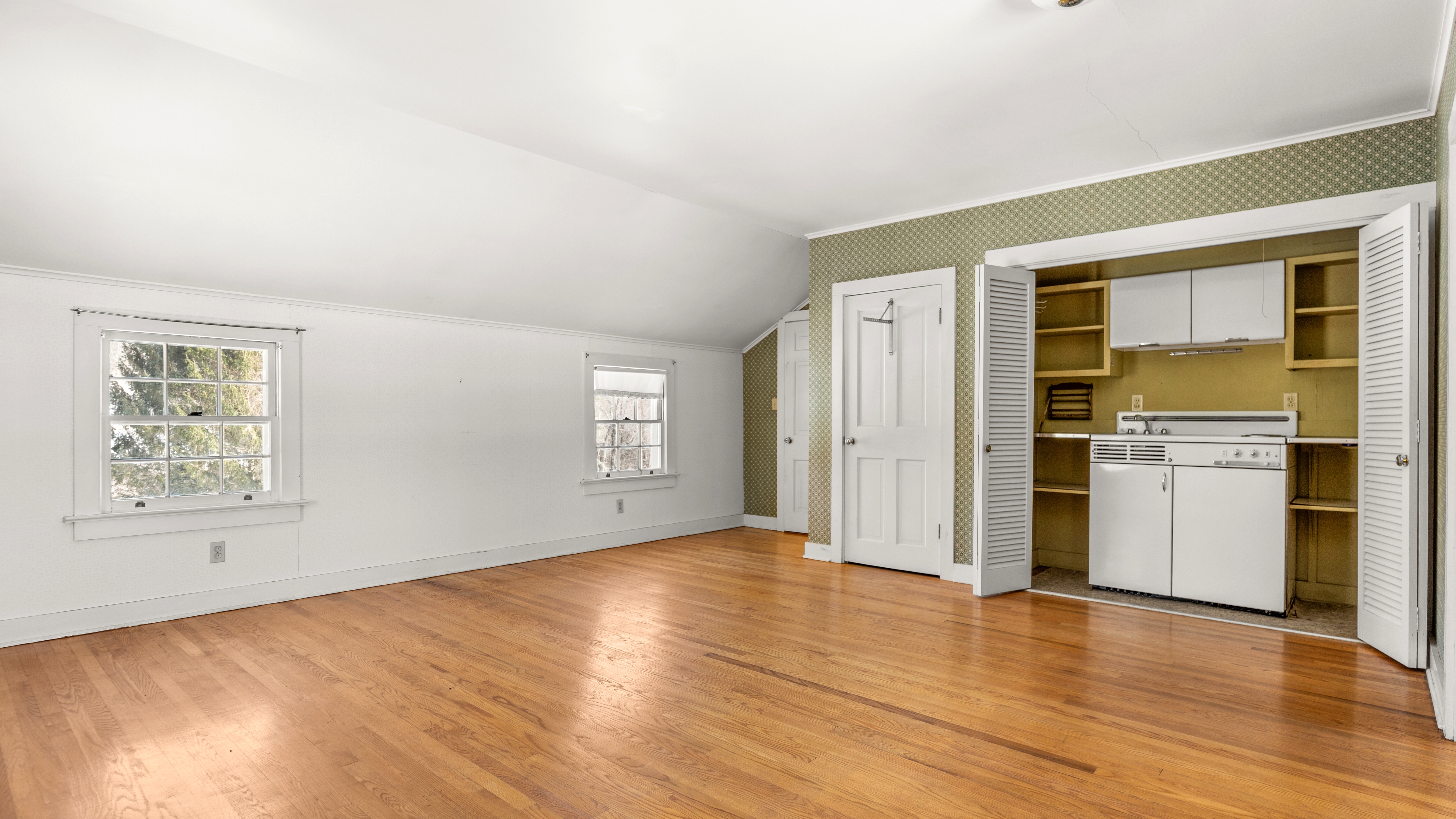  Richmond Estate Near Tanglewood: 5+ Acres, Pond Access, & Bonus Suite - 物件實景