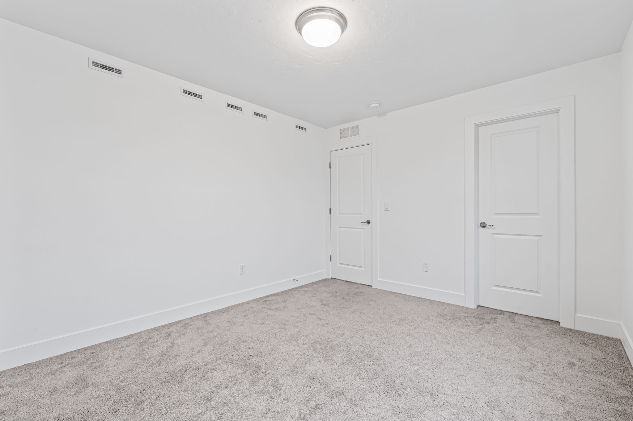 Caldwell, Idaho, 83607, United States, 4 Bedrooms Bedrooms, ,3 BathroomsBathrooms,Residential,For Sale,2005985