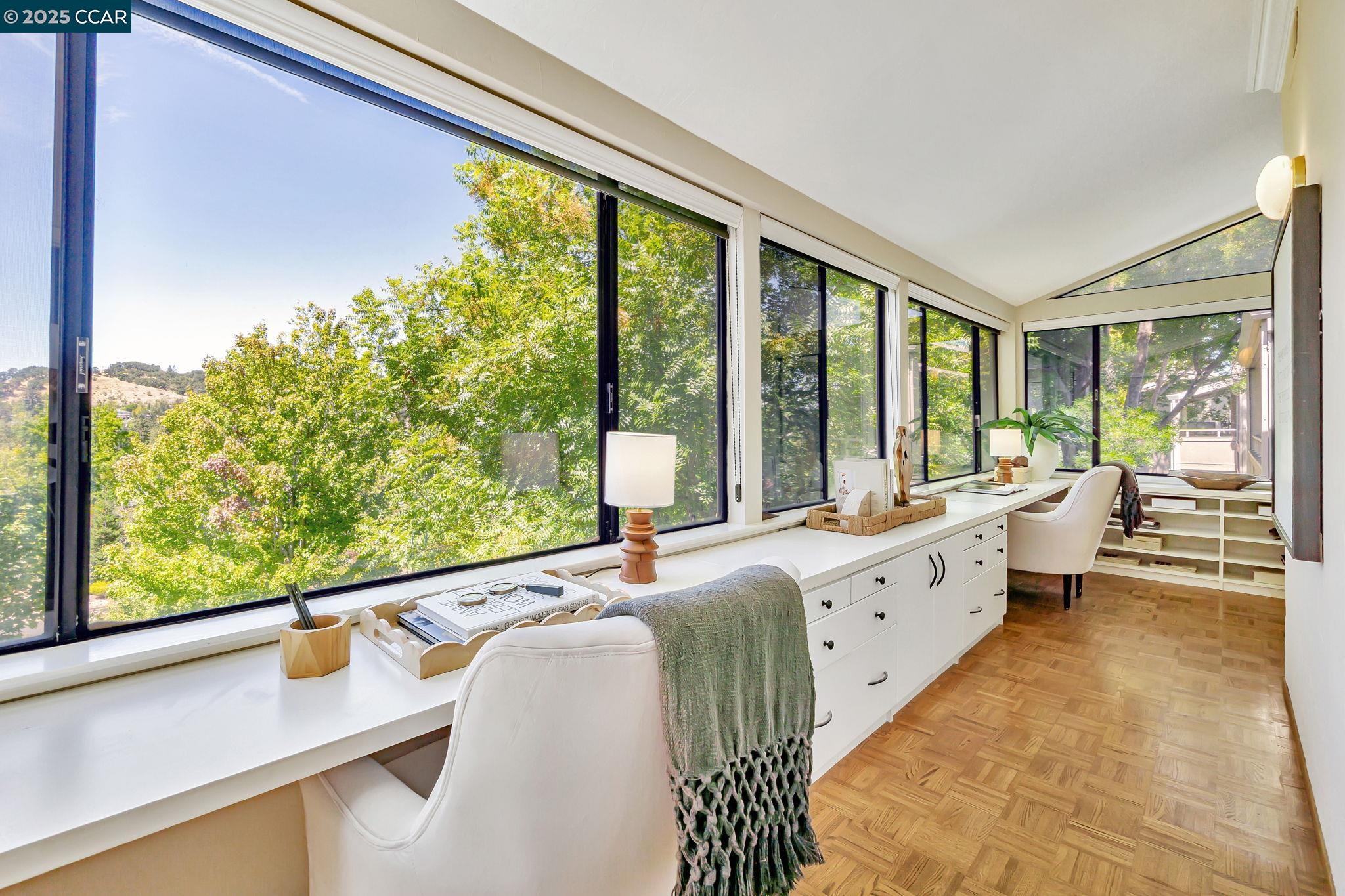 Walnut Creek, California, 94595, United States, 3 Bedrooms Bedrooms, ,2 BathroomsBathrooms,Residential,For Sale,1924398