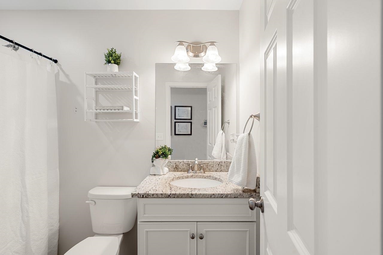 Mont Vernon, New Hampshire, 03057, United States, 3 Bedrooms Bedrooms, ,1 BathroomBathrooms,Residential,For Sale,1998369