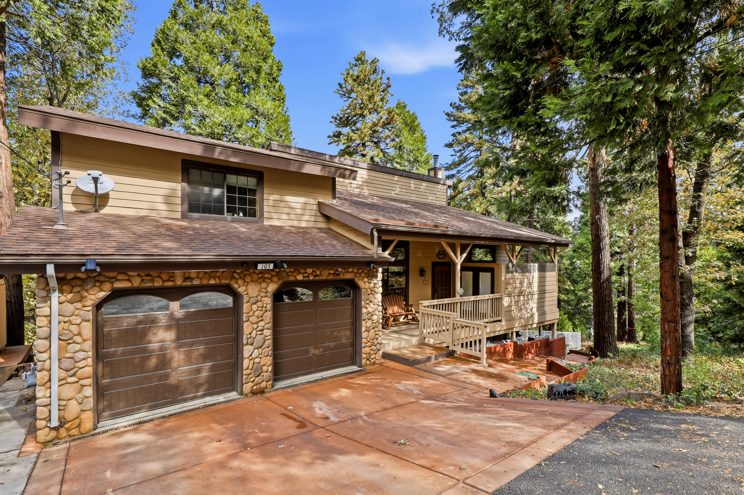  103 Pine Ridge Road, Crestline, CA 92325 - 物件實景