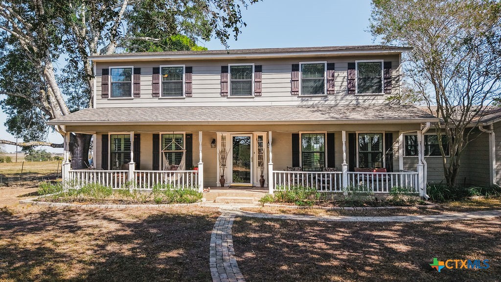 Yoakum, Texas, 77995, United States, 4 Bedrooms Bedrooms, ,3 BathroomsBathrooms,Residential,For Sale,1958998
