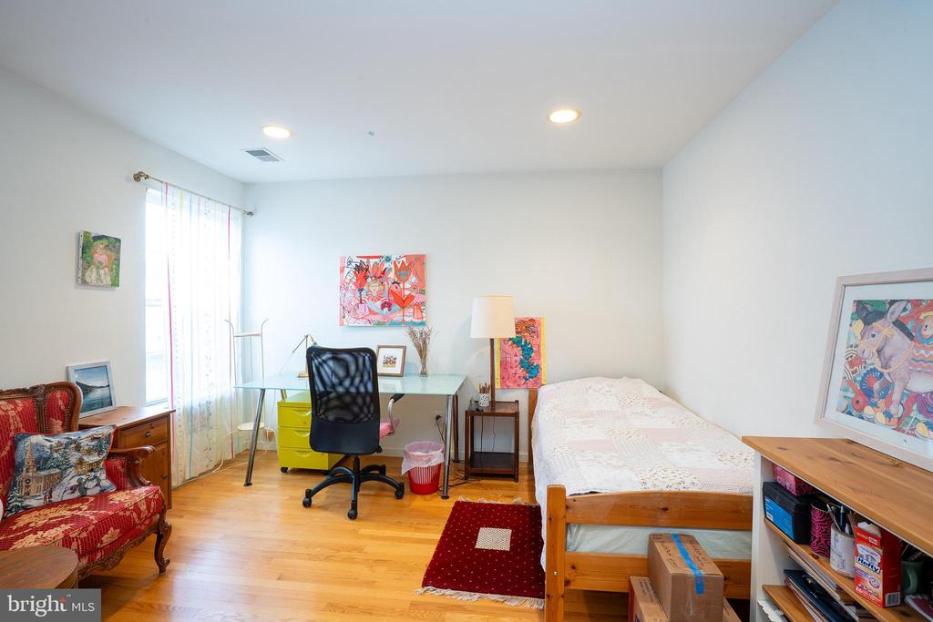 Plainsboro, New Jersey, 08536, United States, 4 Bedrooms Bedrooms, ,6 BathroomsBathrooms,Residential,For Sale,2008858