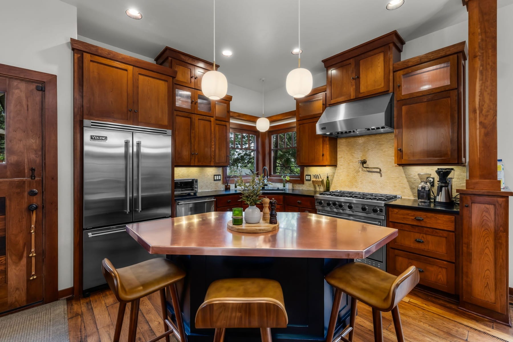  2216 NW 6th Street Bend, OR 97703 - 物件實景