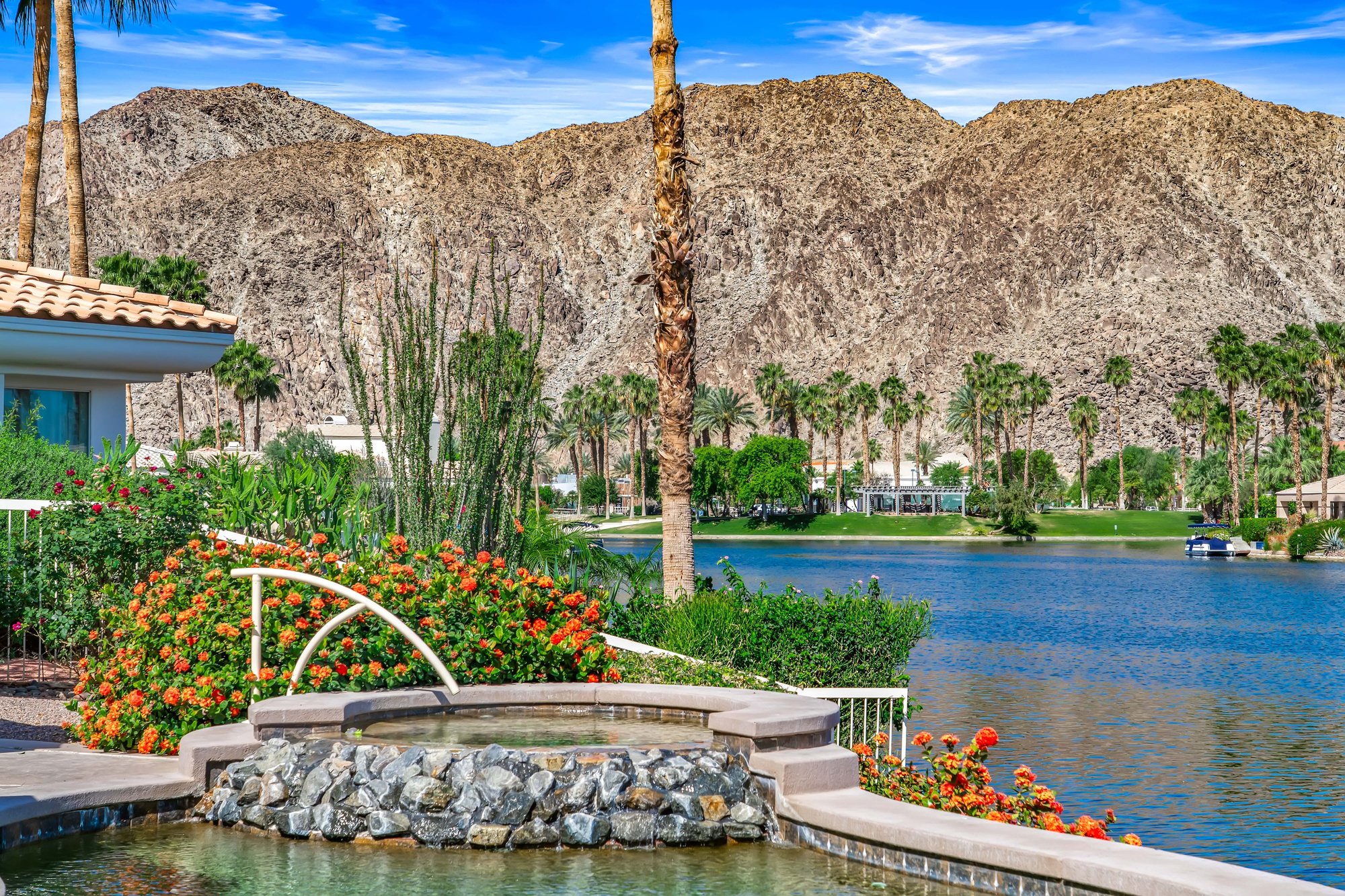  where  desert light meets the water’s edge - 物件實景