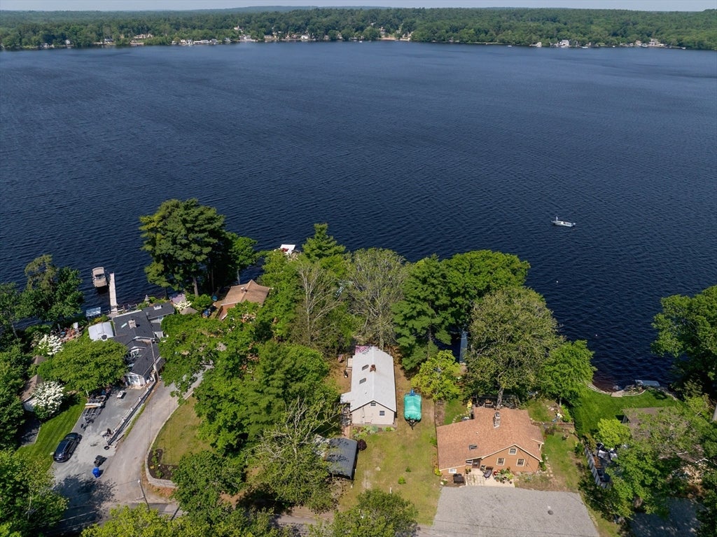 Lakeville, Massachusetts, 02347, United States, 2 Bedrooms Bedrooms, ,1 BathroomBathrooms,Residential,For Sale,1924540