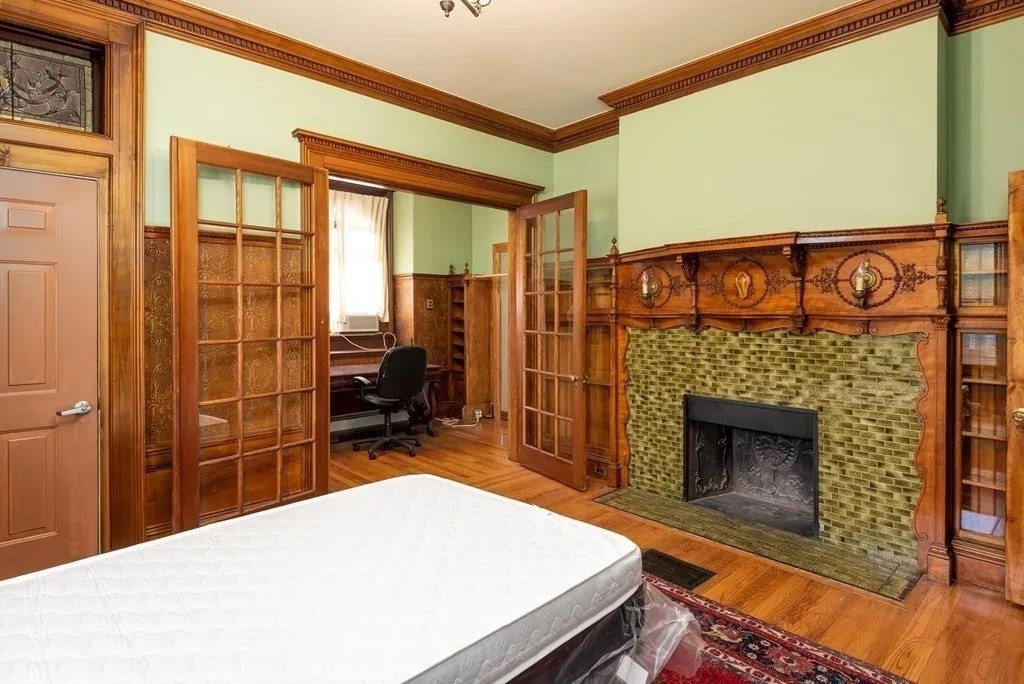 Worcester, Massachusetts, 01610, United States, 17 Bedrooms Bedrooms, ,4 BathroomsBathrooms,Residential,For Sale,1994220