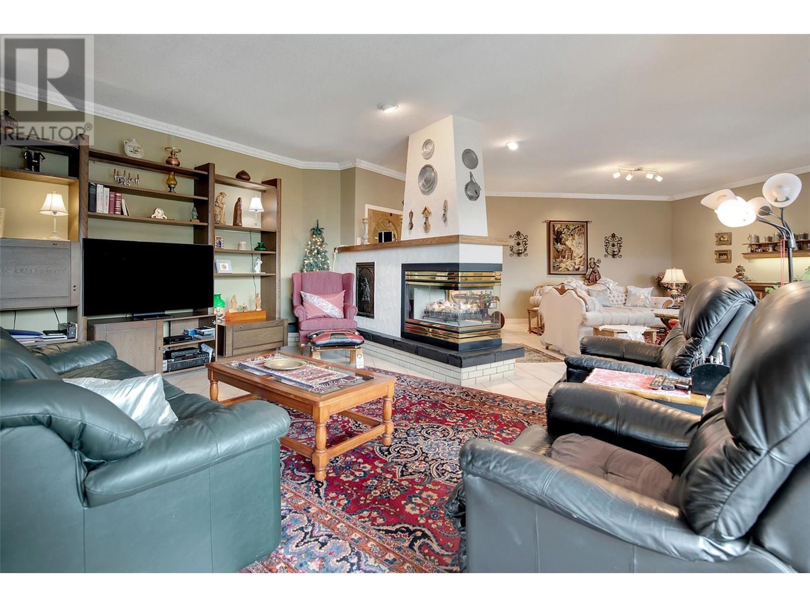 VERNON, British Columbia, V1H 1E8, CA, 3 Bedrooms Bedrooms, ,2 BathroomsBathrooms,Residential,For Sale,1948315