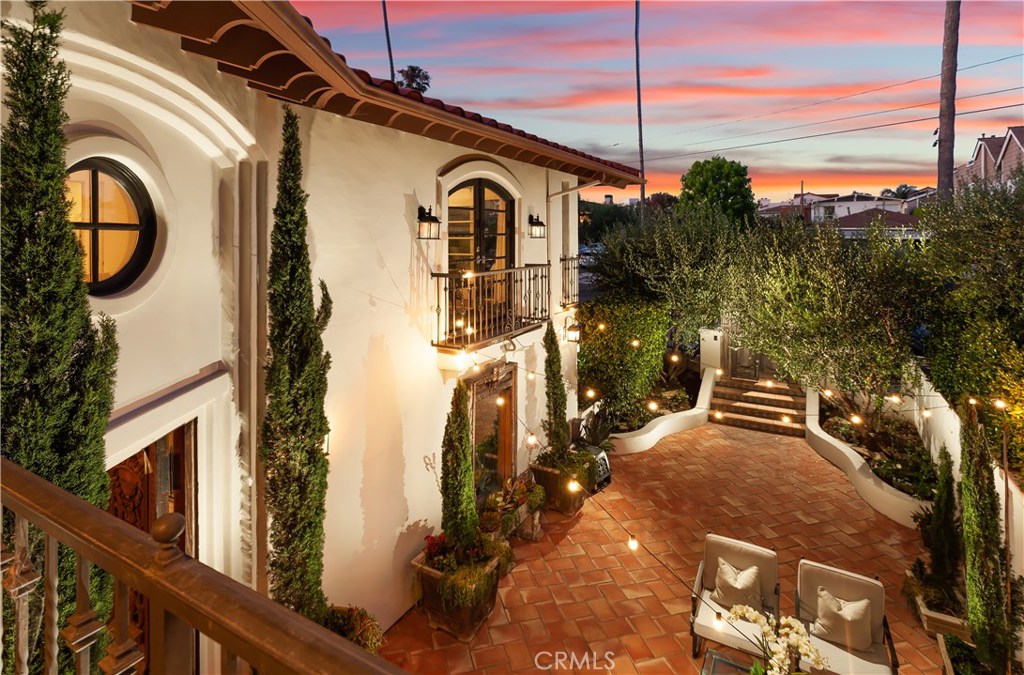 Corona del Mar, California, 92625, United States, 4 Bedrooms Bedrooms, ,4 BathroomsBathrooms,Residential,For Sale,1874360