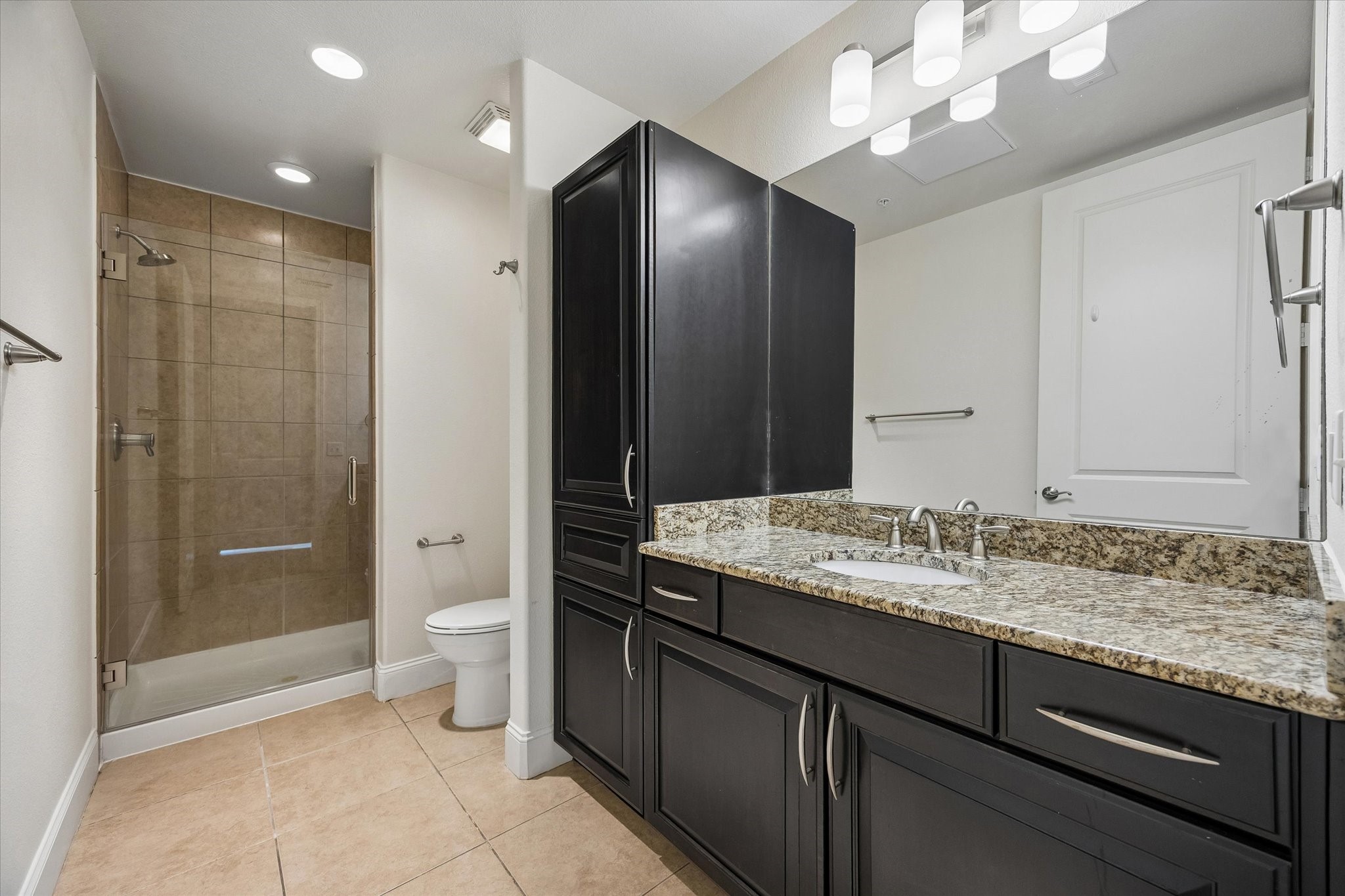  2120 Kipling Street #207 - 物件實景