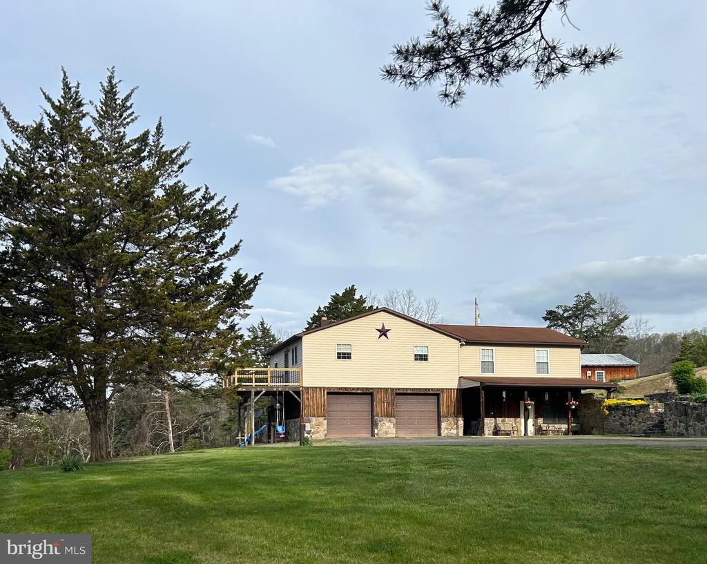 Amandas Ln, Keyser, WV 26726
