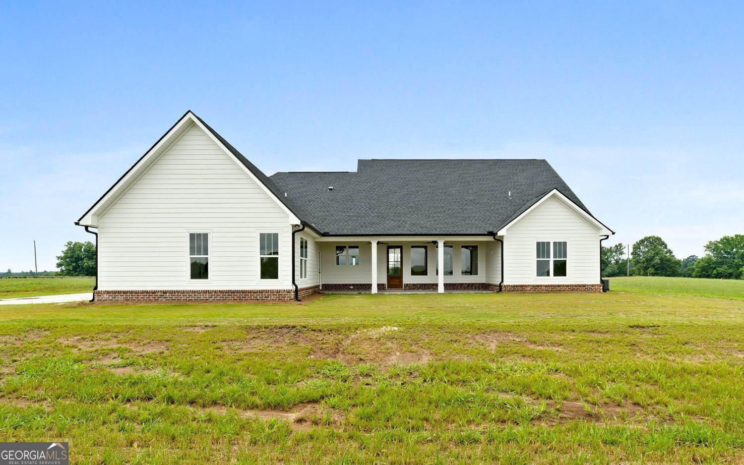 Barnesville, Georgia, 30204, United States, 4 Bedrooms Bedrooms, ,4 BathroomsBathrooms,Residential,For Sale,1859101