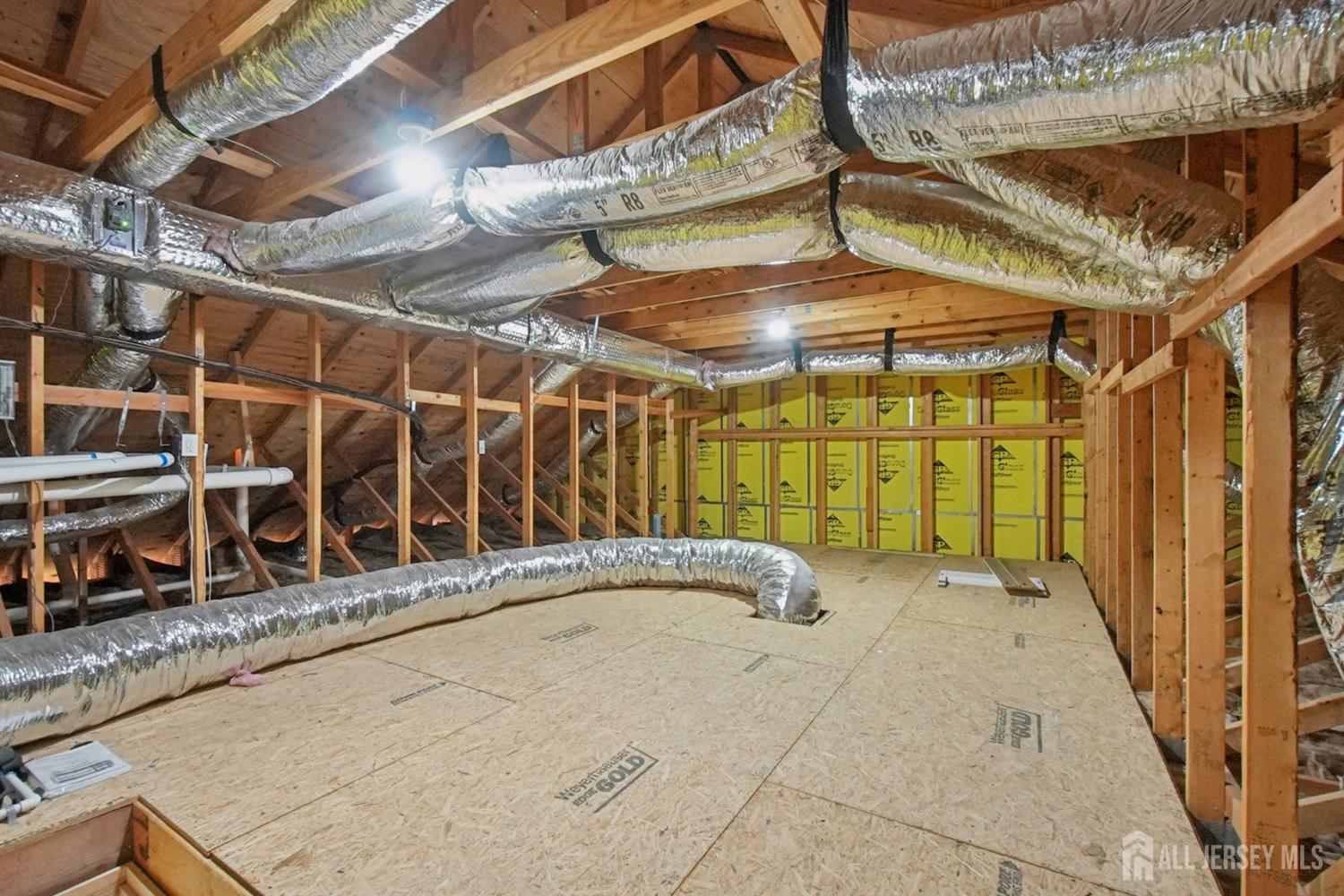 Franklin Twsp, New Jersey, 08873, United States, 2 Bedrooms Bedrooms, ,3 BathroomsBathrooms,Residential,For Sale,2003285