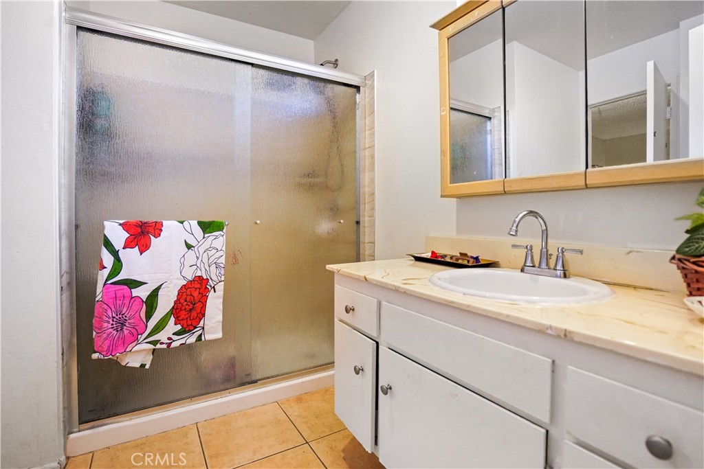 West Hills, California, 91307, United States, ,Residential,For Sale,1999055