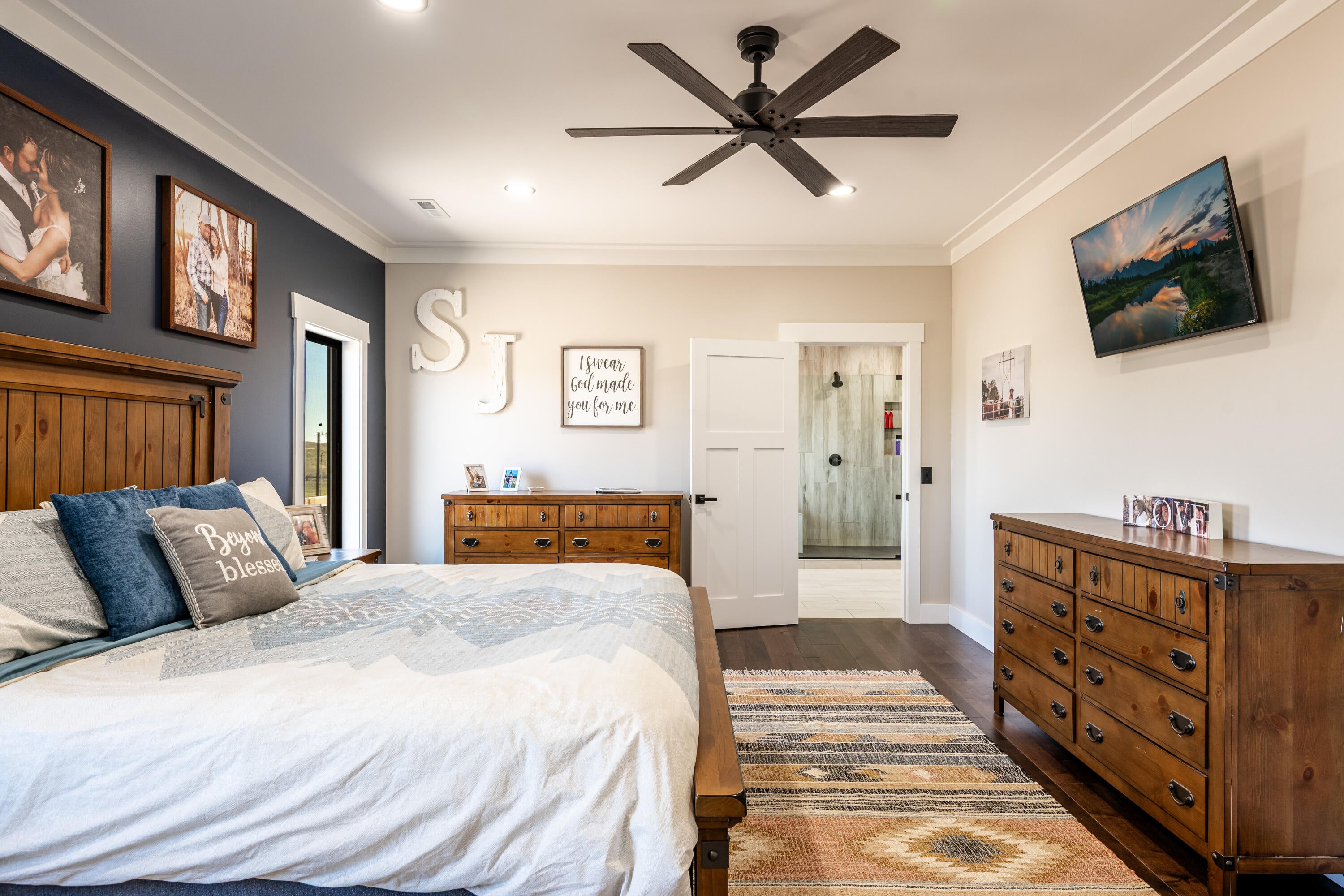 Ranchester, Wyoming, 82839, United States, 5 Bedrooms Bedrooms, ,4 BathroomsBathrooms,Residential,For Sale,2016525